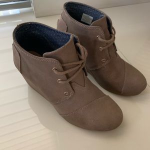 Toms Booties